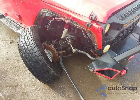 2016 Jeep Wrangler Unlimited Sport z USA, uszkodzony, nr VIN 1C4BJWDG3GL118178